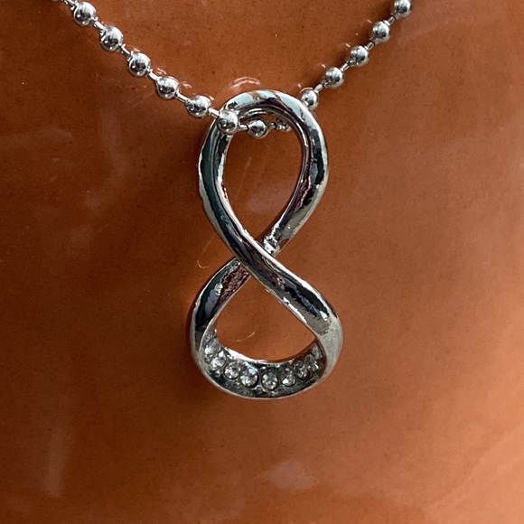 Silver Rhinestone Infinity Necklace, in original packaging - Picture 2 of 2